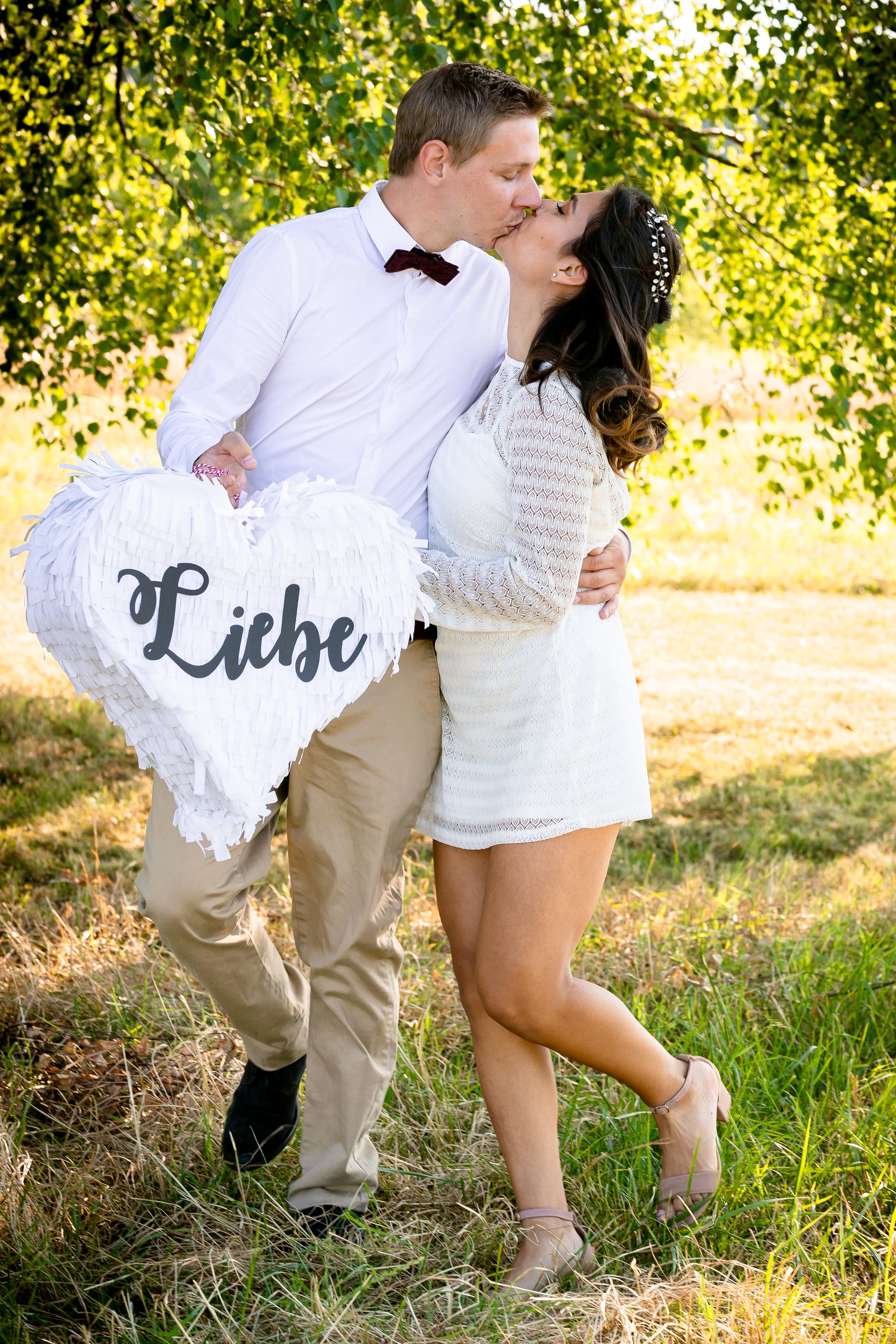 Liebe Herz Piñata image 3